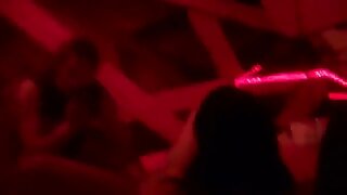Busty بیب چوچی، اتارنا ٹرپل سیکس ویڈیو fucking اور سواری