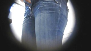 Busty لڑکی کا سیکسی ویڈیو سنہرے بالوں والی اس کی بلی چاٹا اور مٹھی ہو جاتا ہے