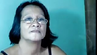 MYLF ویڈیو سیکسی - Huge Tits Cougar اس کے مریض کو ایک گرم Blowjob دیتا ہے۔