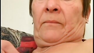 Cougar Mature Skylar Haven نے اپنے سوراخوں لوکل سیکسی کو بھرا اور DPed کیا۔