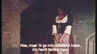 Busty حریم شاہ سیکس ویڈیو masseuse hd میں چہرے کے لیے افقی گلوری ہول کاک دودھ دیتا ہے۔